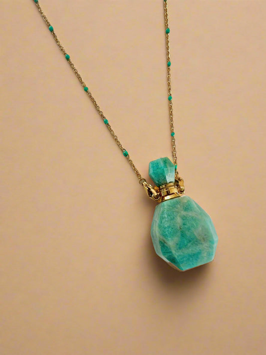 Selene Perfume Necklace